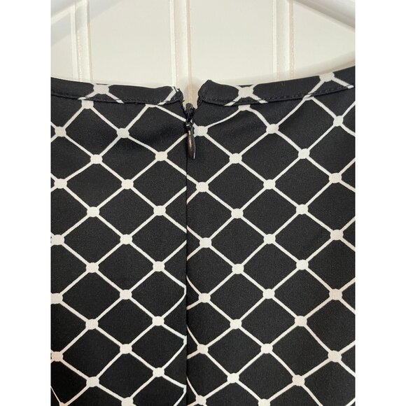 New York &Company 7th Avenue Black White Sleeveless Geometric Print Peplum Top L - Picture 4 of 11